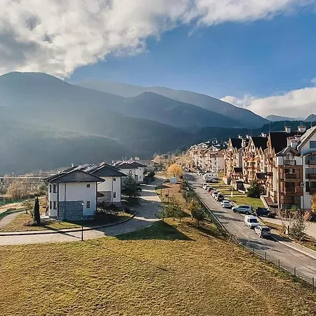 With Own Garden * 班斯科
