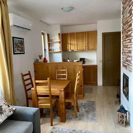 Apartman With Own Garden